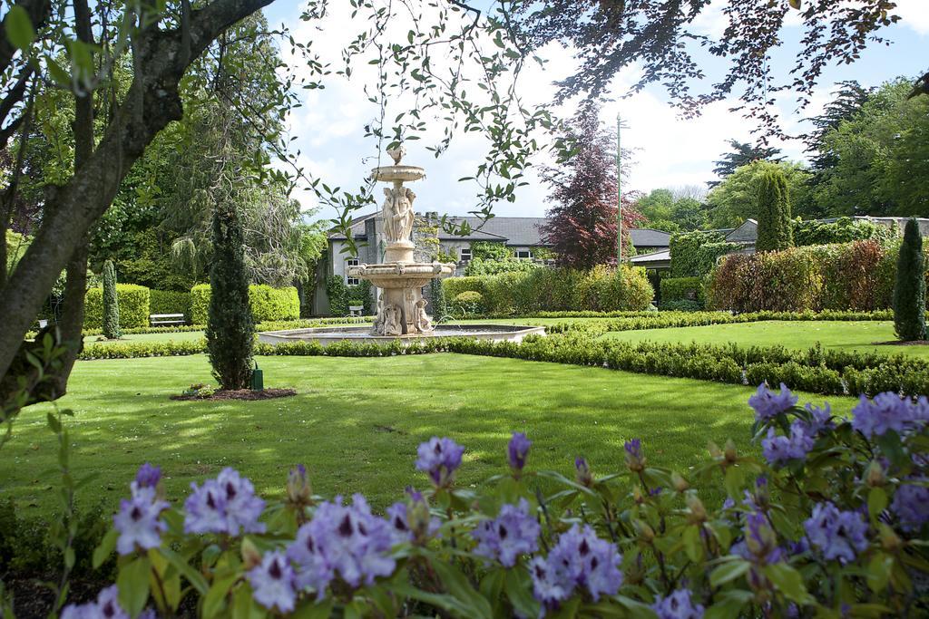 Finnstown Castle Hotel Lucan Bagian luar foto